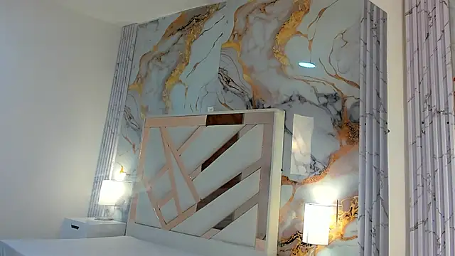 Megan Sweetas online show from September 19, 2025, 7:29 pm