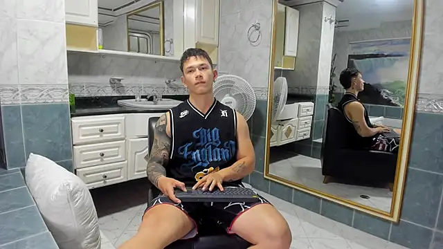 Thomas moon online show from September 12, 2025, 12:05 pm