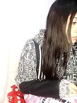 Madow Lu online show from October 2, 2025, 9:45 am