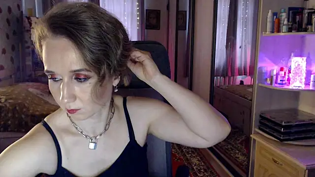 ClassyInna online show from October 9, 2025, 8:37 am