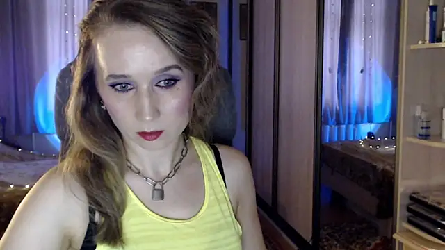 ClassyInna online show from October 17, 2025, 8:39 am