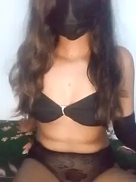 kissy doll online show from October 22, 2025, 7:24 pm