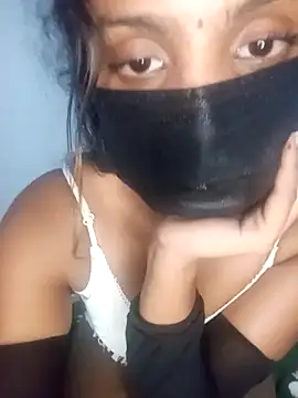 kissy doll online show from October 11, 2025, 5:36 pm