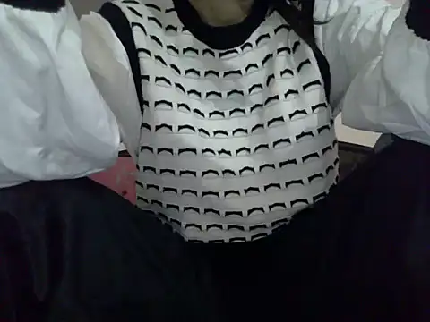 jojo queen online show from November 12, 2025, 6:50 am