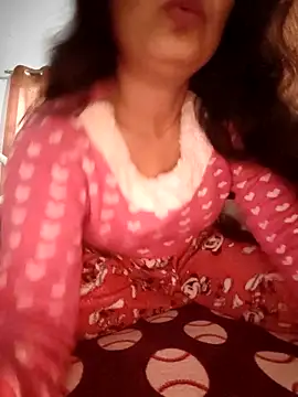 CUTE-PX online show from December 18, 2025, 4:50 am