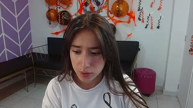 Adhara Kitten online show from October 21, 2025, 12:59 pm