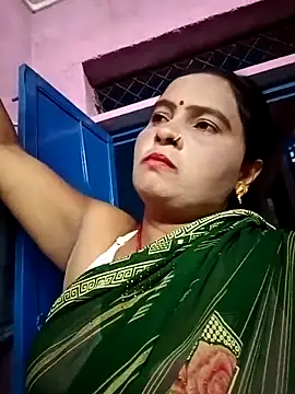 Hot komal1 online show from October 3, 2025, 1:01 pm