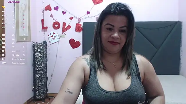 pamela echeverria online show from March 27, 2026, 11:22 am