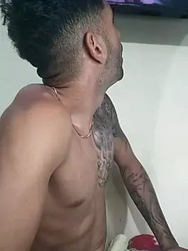 Alexsexygamer online show from November 10, 2025, 1:16 pm