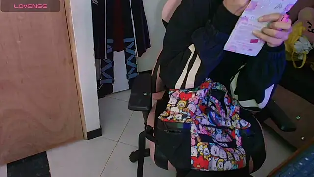 Terraelowen online show from November 27, 2025, 11:32 am