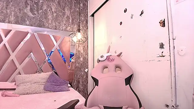 Terraelowen online show from September 13, 2025, 11:43 am