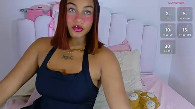 Sofia Stanley online show from March 25, 2026, 3:50 am