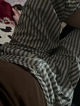 Snapshot of keelinnn19 chatting on February 18, 2026, 2:02 pm keelinnn19 online show from February 18, 2026, 2:02 pm