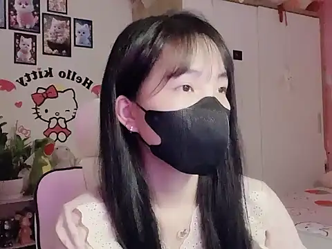 keelinnn19 online show from October 16, 2025, 6:27 pm