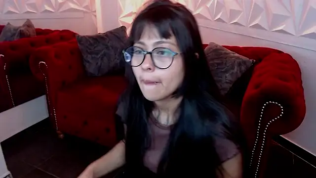 sophiaa 7 online show from February 5, 2026, 1:07 pm