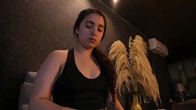 Snapshot of NickandAbby_ chatting on February 19, 2026, 7:22 pm NickandAbby online show from February 19, 2026, 7:22 pm