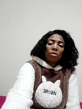 SEXYMOANSXX online show from September 26, 2025, 3:24 am