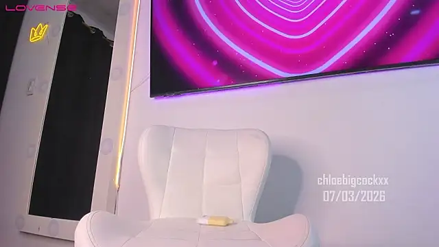 chloebigcockxx online show from March 8, 2026, 2:37 am