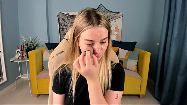 SweetyLicky online show from October 26, 2025, 4:07 pm