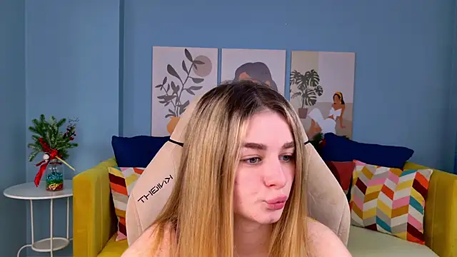 SweetyLicky online show from January 8, 2026, 4:13 pm