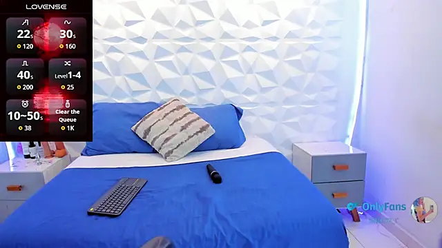 salem cute online show from September 9, 2025, 2:43 am