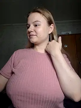 SlipperSherry online show from September 8, 2025, 8:19 pm