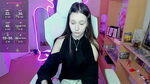 AmamiDark online show from November 13, 2025, 1:20 am