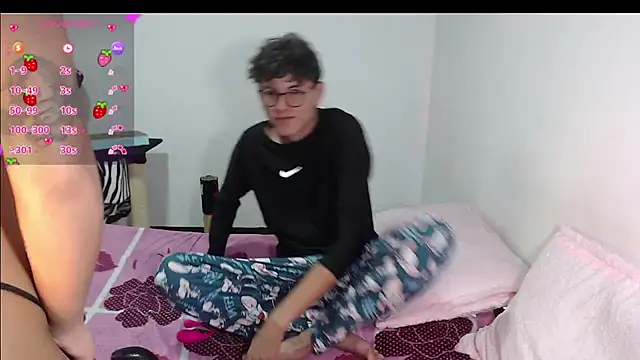 lolaxdavid online show from November 22, 2025, 5:39 am