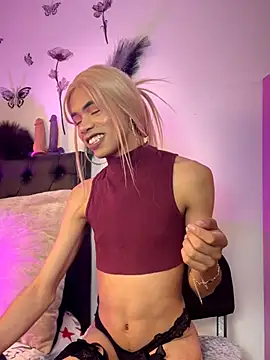 Katy bratz  online show from January 12, 2026, 9:41 pm