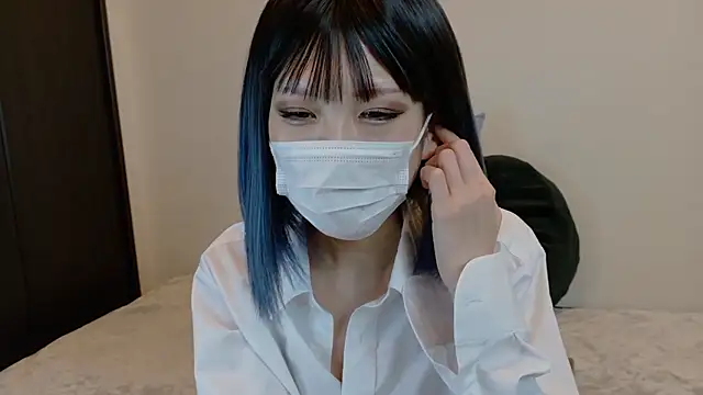 sarina at online show from February 28, 2026, 7:41 am