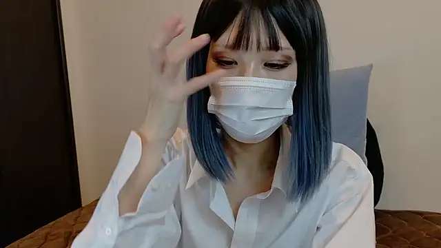 sarina at online show from December 14, 2025, 9:26 am