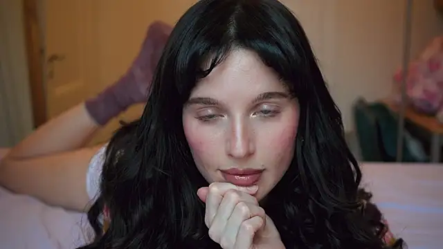 ellaa91 online show from November 20, 2025, 1:23 pm