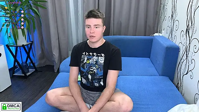 Snapshot of holy_eggs_02 chatting on October 30, 2025, 6:38 pm holy eggs 02 online show from October 30, 2025, 6:38 pm