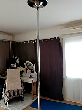 iamlalamilano online show from March 23, 2026, 12:05 pm