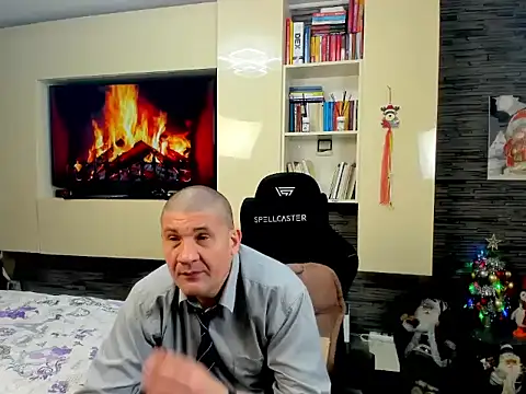 SpartacusDaddy48 online show from February 18, 2026, 5:27 am