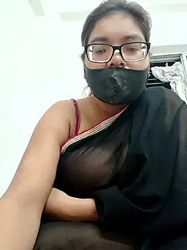 Elie couple143 online show from October 3, 2025, 8:21 pm