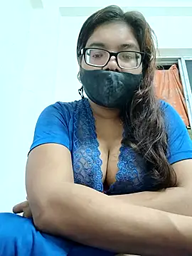 Elie couple143 online show from October 19, 2025, 6:43 pm