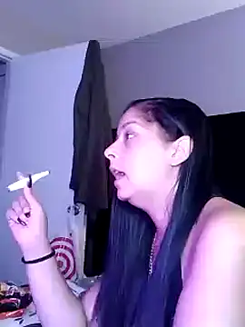 sweetnjuicyyy online show from November 6, 2025, 7:23 am