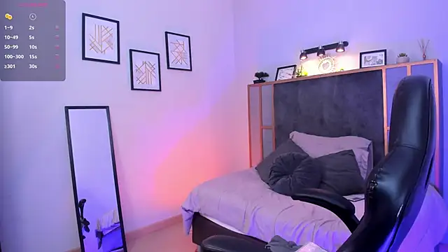 Snapshot of Azurra_amatto2 chatting on February 11, 2026, 8:52 pm Azurra amatto2 online show from February 11, 2026, 8:52 pm