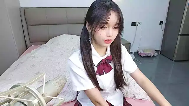 kexin a online show from September 20, 2025, 12:37 am