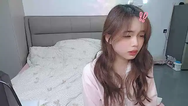 kexin a online show from December 5, 2025, 2:59 pm