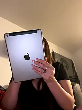 LollyLove  online show from September 28, 2025, 6:04 pm