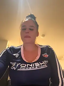 LollyLove  online show from September 12, 2025, 8:08 pm