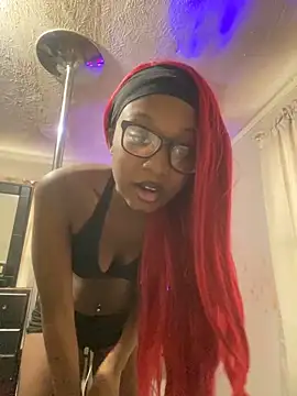 HennessyBaby21 online show from February 10, 2026, 2:49 pm