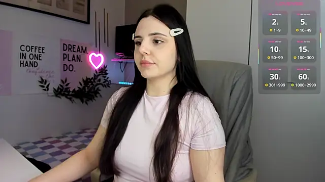 LiaWoow online show from January 7, 2026, 8:08 am