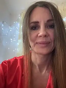 LucieMack online show from November 28, 2025, 1:06 am