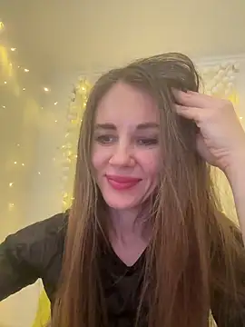 LucieMack online show from January 5, 2026, 5:27 pm