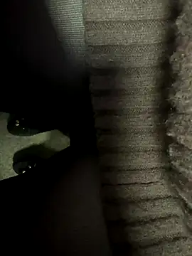 HiddenHoneyLDN online show from November 14, 2025, 1:48 pm