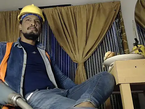 ElCaballeroNegro24 online show from October 3, 2025, 4:41 pm