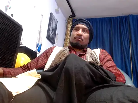 ElCaballeroNegro24 online show from November 18, 2025, 5:00 am